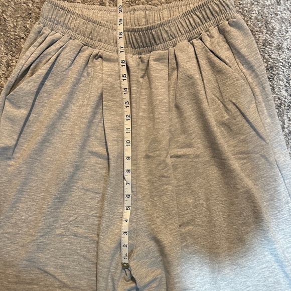 Lócker Room Gray Lounge Set - Picture 11 of 13